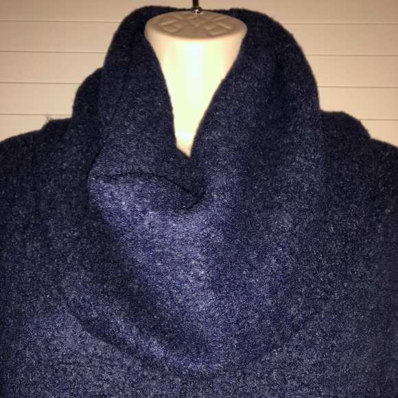 NWT Abercrombie & Fitch Navy Blue Cowl Turtleneck Fleece Knit Sweater S - Picture 4 of 6